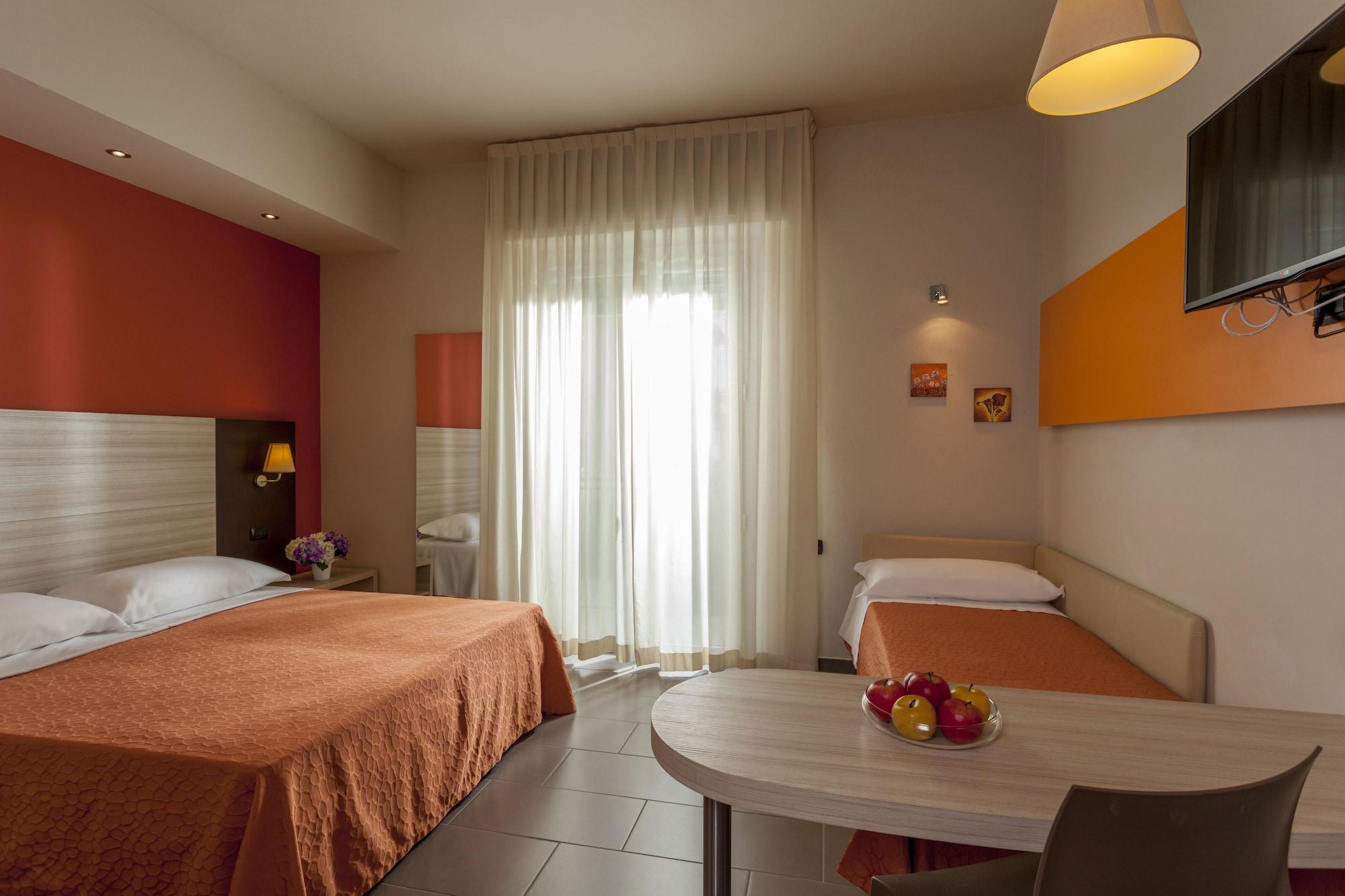 רימיני Hotel Aurora Mare מראה חיצוני תמונה